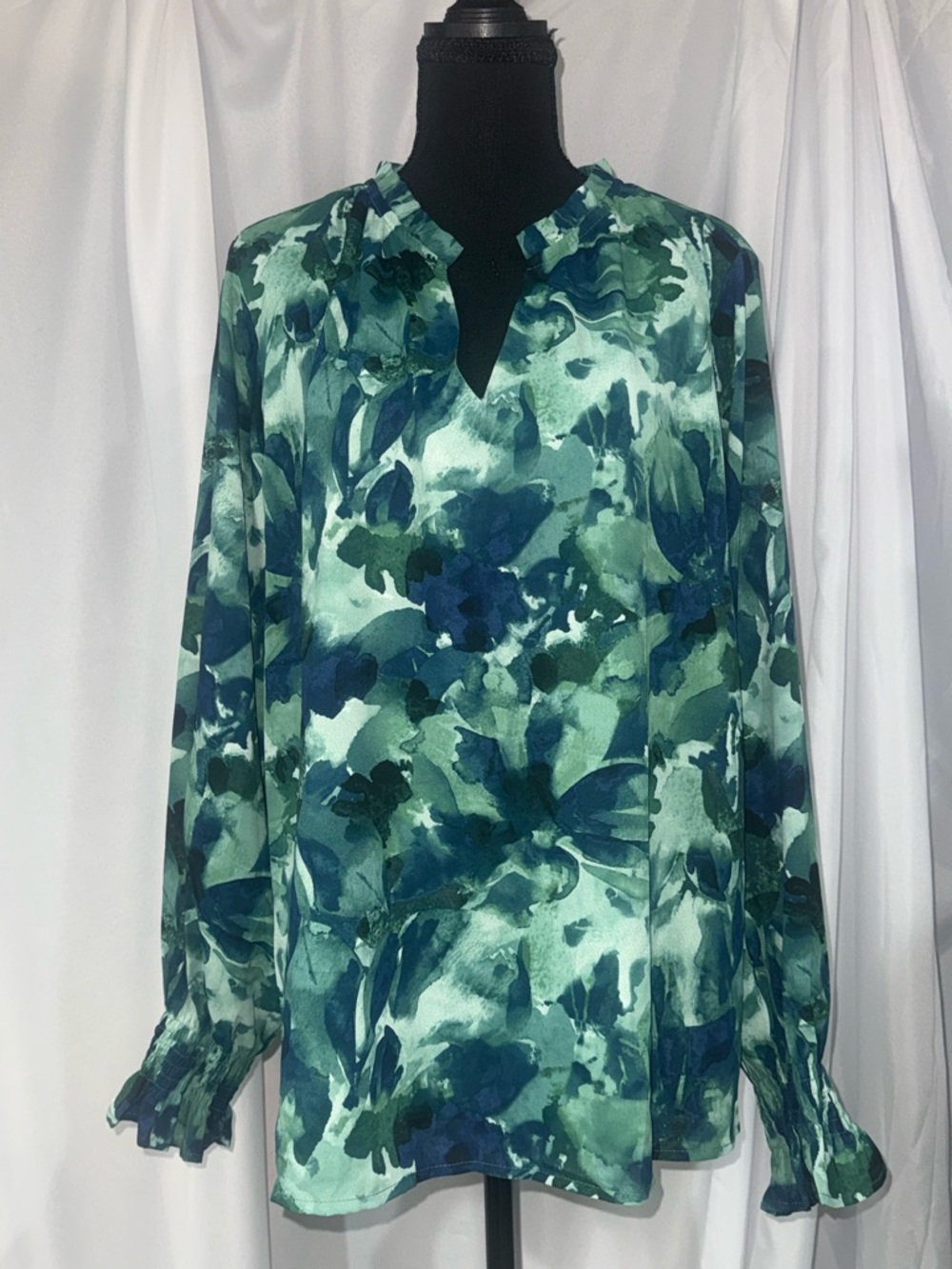 Green Watercolor Floral V-Neck Blouse